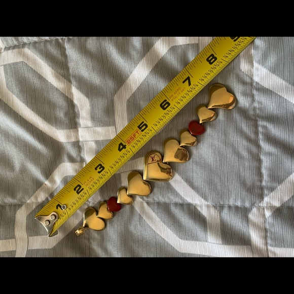 Louis Vuitton motif heart bracelet - Picture 2 of 9